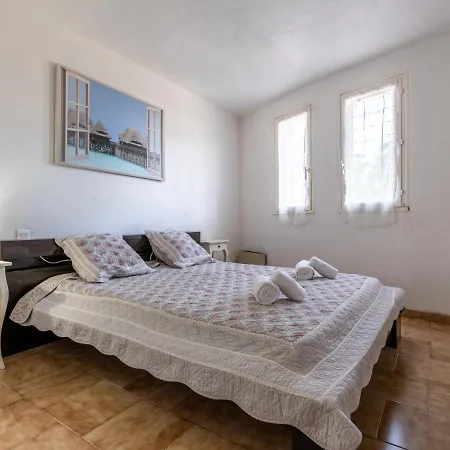Apartamento Soli Di Sud By Interhome
